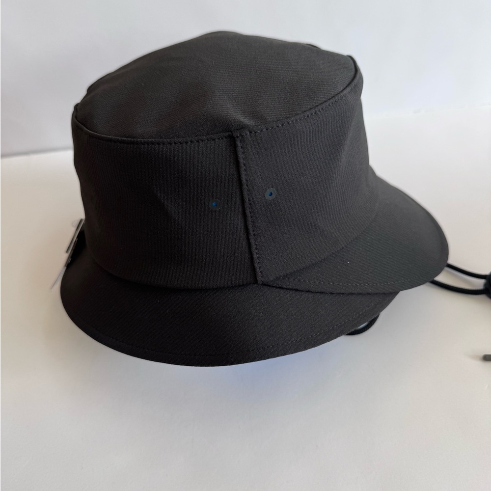 Lululemon Women's Wide-Brim Bucket Hat with Strap